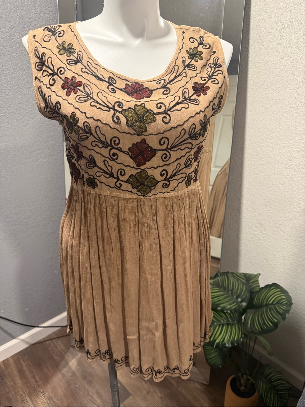 Boho Embroidered Beige Mini Dress with Floral Motifs